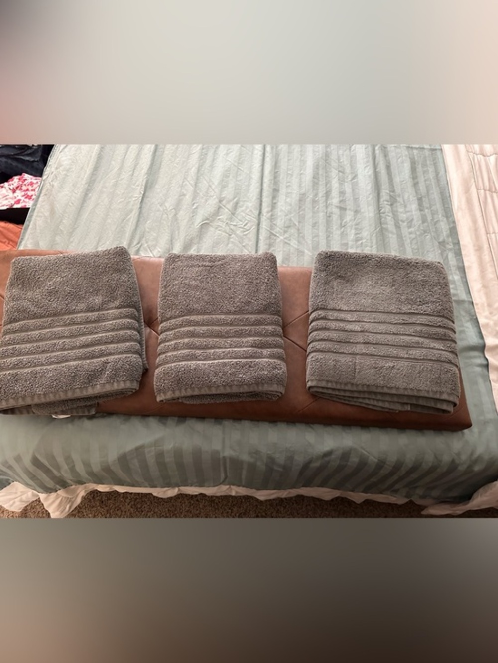 Bundle lot of 3 Hotel collection Towels